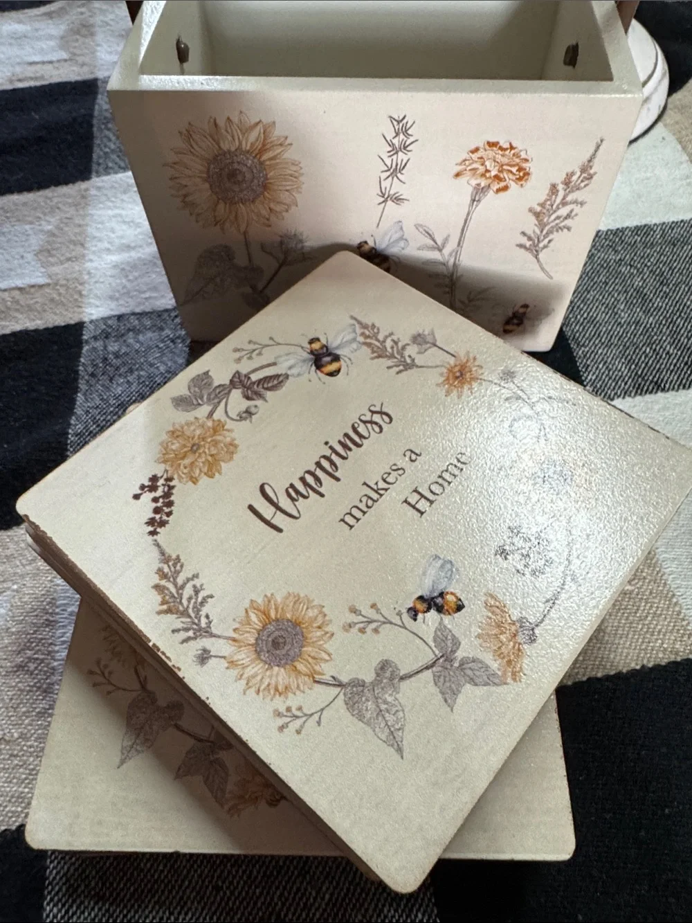 N/A decorative cream